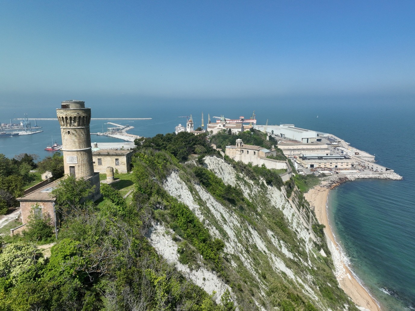 Foto Faro Ancona