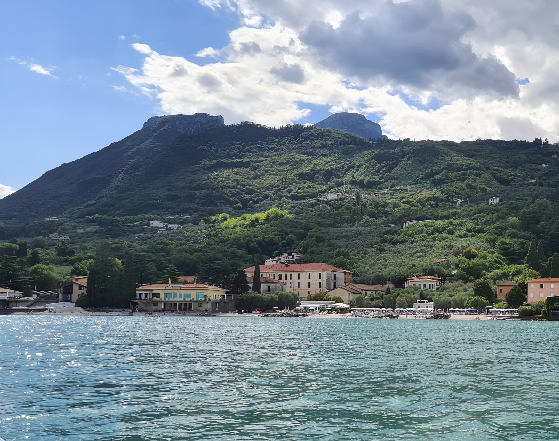 Ex Caserma Magnolini