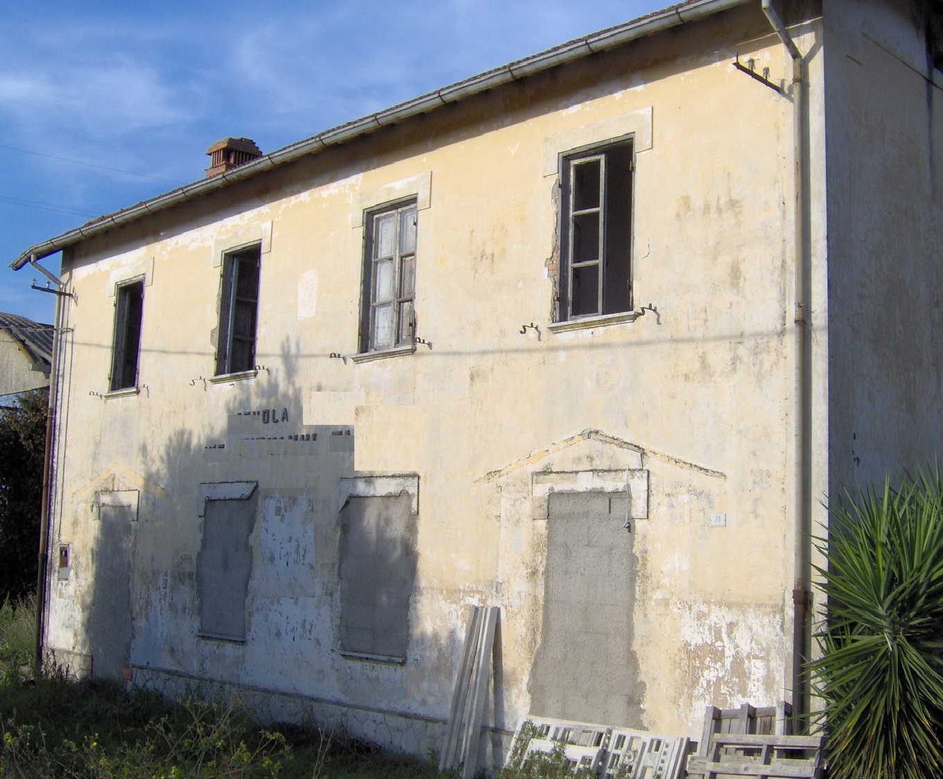 Casa-Cantoniera-a-Pontiera_latina